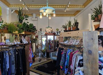 california/oakland/jack-london-square/shop/mercy-vintage