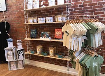 wyoming/laramie-county/shop/little-moon-boutique