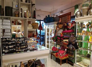 italy/romagna/shop/beautiful-shop