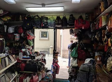 san-marino/borgo-maggiore/shop/bag-store
