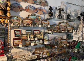italy/florence/santa-croce/shop/italy-souvenir-gift-shop