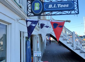 rhode-island/block-island/shop/b-i-tees