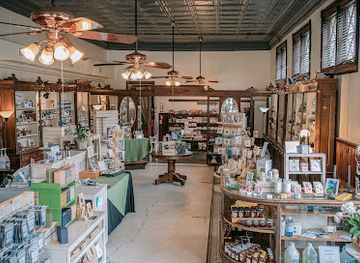 arkansas/north-little-rock/shop/the-green-corner-store