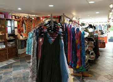 california/laguna-beach/shop/tibet-handicrafts