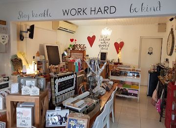 aruba/santa-cruz/shop/curiosa-by-caroll