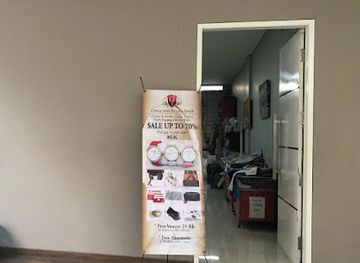 indonesia/borobudur/shop/geraldine-ellina-shop