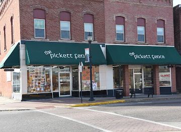 iowa/pikes-peak-state-park/shop/the-pickett-fence