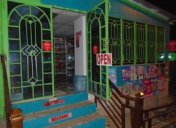 trinidad-and-tobago/pitch-lake/shop/r-m-variety-store