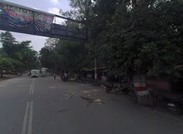 india/varanasi/sarnath/shop/om-general-store