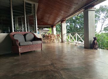 malawi/mulanje-massif/shop/kara-o-mula-curios