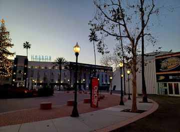 california/anaheim/shop/center-street-anaheim