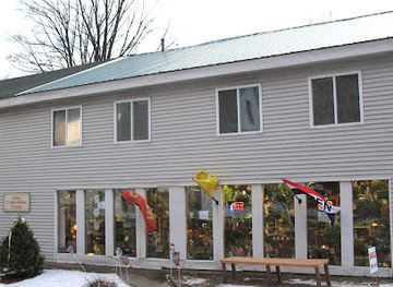 maine/oxford-county/shop/todd-s-discount-gifts-and-collectibles