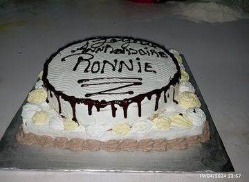 gabon/mayumba-national-park/shop/patisserie-imane