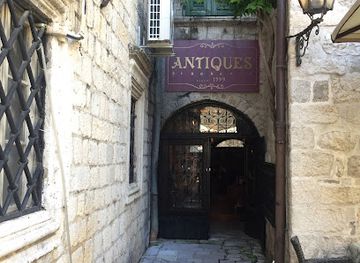 montenegro/skadar-lake-region/shop/antiques-stankovic