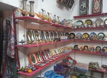 azerbaijan/baku/icherisheher/shop/suviner-shop