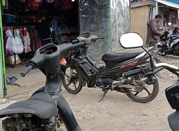 indonesia/lesser-sunda-islands/shop/toko-wae-wake-lembor