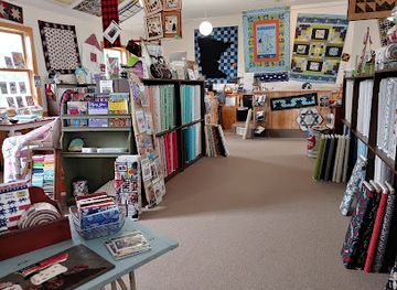 minnesota/voyageurs-national-park/shop/up-north-quilt-shop