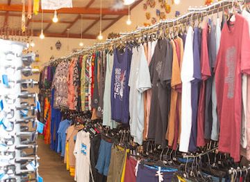 sri-lanka/arugam-bay/shop/sri-shop