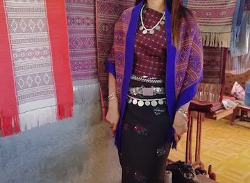 myanmar-burma/mrauk-u/shop/mro-kami-shop