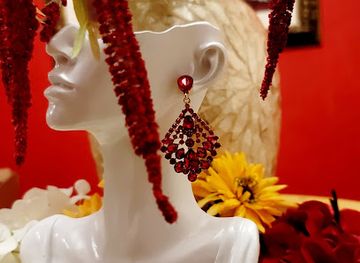 california/san-mateo/shop/places-to-go-people-to-see