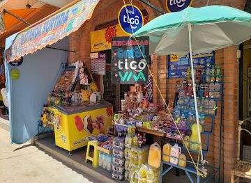 bolivia/copacabana/shop/laundry-service-y-tienda-de-abarrotes