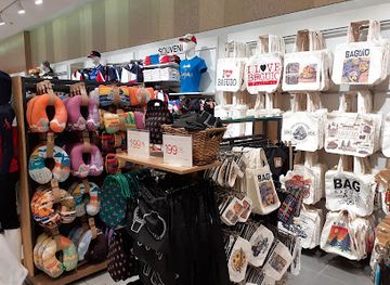 philippines/manila/shop/sm-store-sm-city-manila