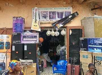 chad/tandjile/shop/boutique-sunday