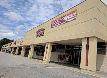 virginia/blacksburg/shop/campus-emporium