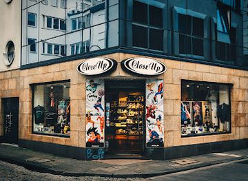 germany/cologne/altstadt-nord/shop/close-up-gmbh