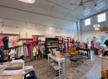 alabama/upland-south/shop/salt-clothing-company