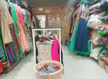 india/kanpur/swaroop-nagar/shop/kanchans-fashion-boutique-in-kanpur-ethnic-wear-western-wear-designer-wear-indian-wear-gowns-crop-tops-lehenga-in-kanpur
