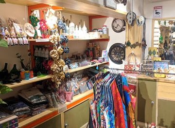 india/vadodara/old-city/shop/vadodara-souvenir-shop