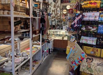 massachusetts/hyannis/shop/red-fish-blue-fish