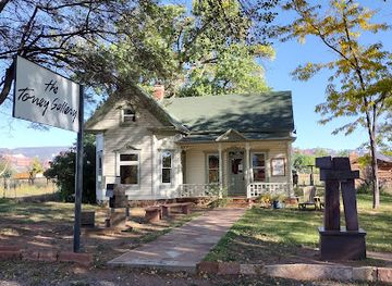 utah/torrey/shop/the-torrey-gallery-fine-art