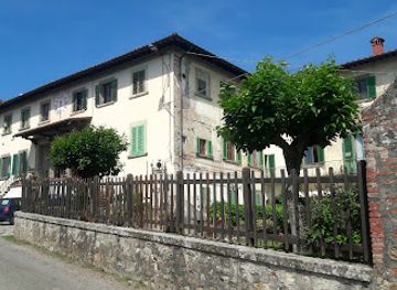 italy/valdarno/shop/fattoria-loppiano-agriroom-regina-mundi