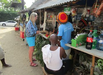 kenya/coastal-region/shop/gift-shop-boutique
