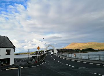 ireland/achill-island/shop/sweeney-s-siopa-claddaigh