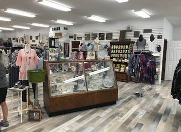 illinois/metro-east/shop/peace-by-piece-co