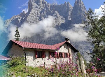 italy/alta-via-1/shop/rifugio-mario-vazzoler