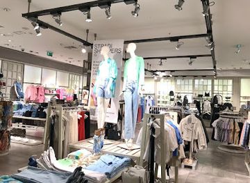 poland/rzeszow/shop/stradivarius