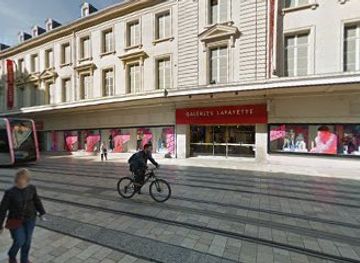 france/tours/shop/sandro-galerie-lafayette-tours