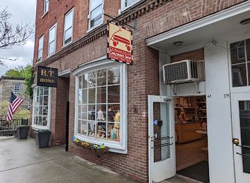 vermont/woodstock/shop/rt-home
