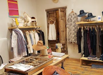 new-mexico/santa-fe/canyon-road/shop/la-boheme