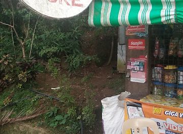 philippines/pagudpud/shop/m-b-store-station