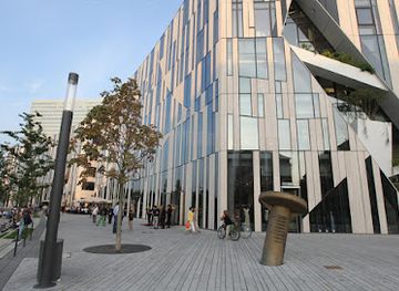 germany/dusseldorf/medienhafen/shop/unique-store