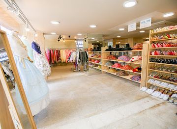 south-korea/jeonju/shop/jeonju-hanok-village-hanbok-rental-hanboknam