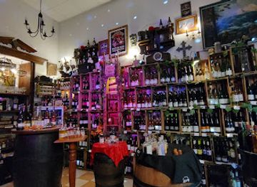 germany/dusseldorf/shop/unlicht-die-dusseldorfer-szene-boutique-auf-200qm-mittelalter-gothic-mehr