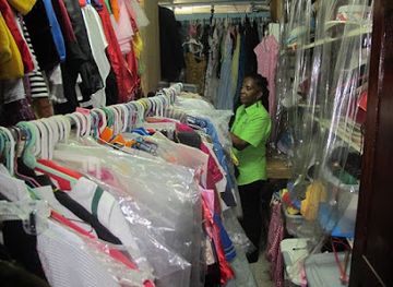 jamaica/east-end/shop/q-e-costume-art-craft-supply