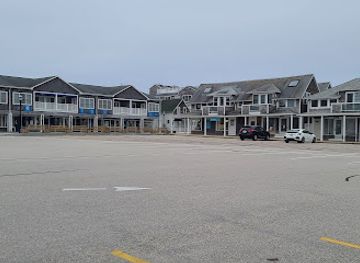 rhode-island/watch-hill/shop/island-outfitters