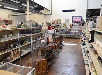 iowa/cedar-rapids/shop/fia-s-finds